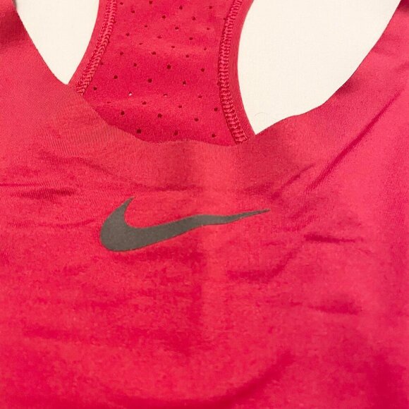 Nike Pro Dri Fit Fitted Tank Top Womans Size Medium Activewear - Picture 3 of 16